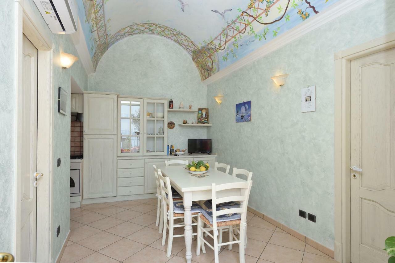 Pontone On The Sea Apartment Scala Εξωτερικό φωτογραφία